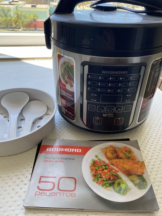 Мультиварка Redmond