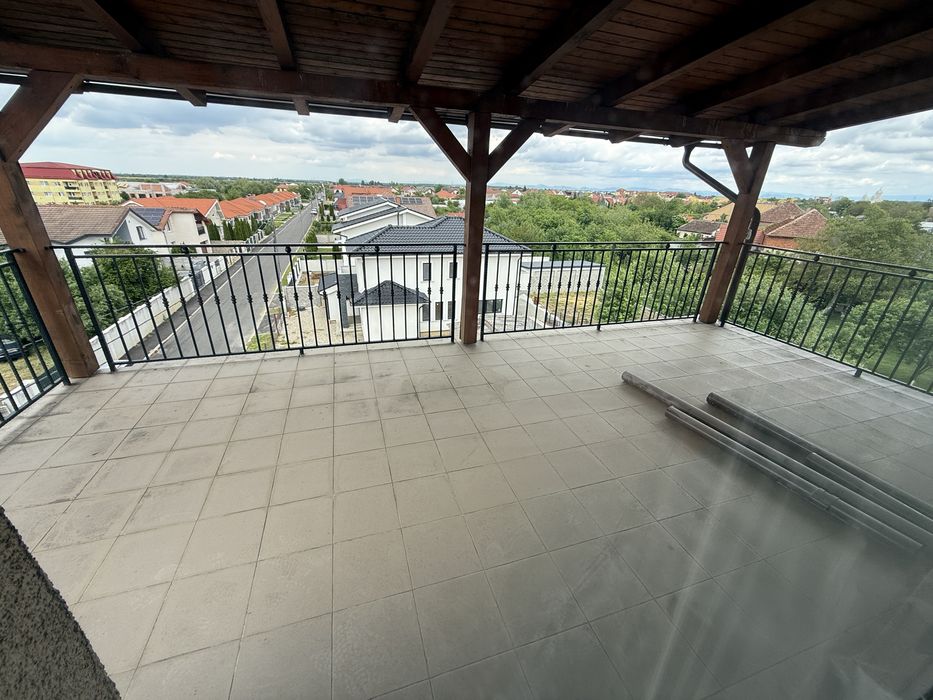 Ofer spre vanzare Apartament  2 Camere Bloc Nou Etaj 3 Str.Poligonului