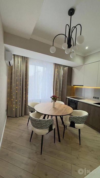 СДАЮ В ЦЕНТРЕ Элитная   2-х квартира 5/8 Tashkent city Gardens  Р3