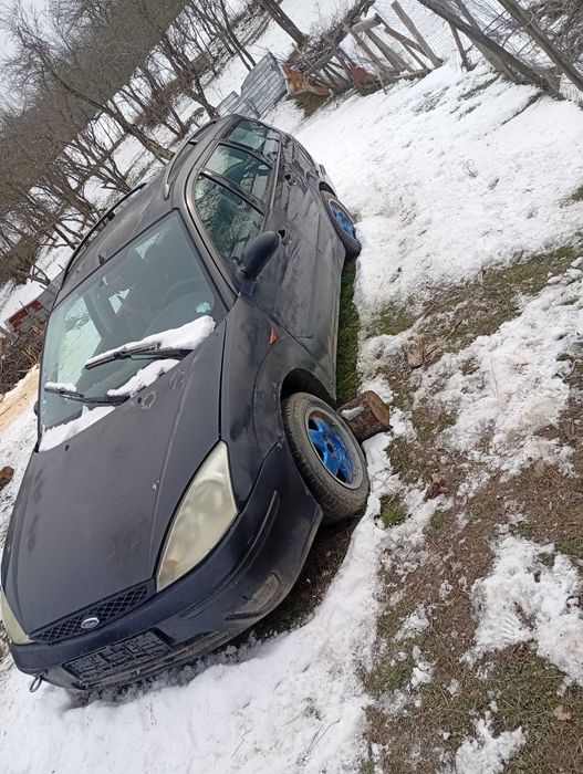 Vând Ford focus 1,6 2002