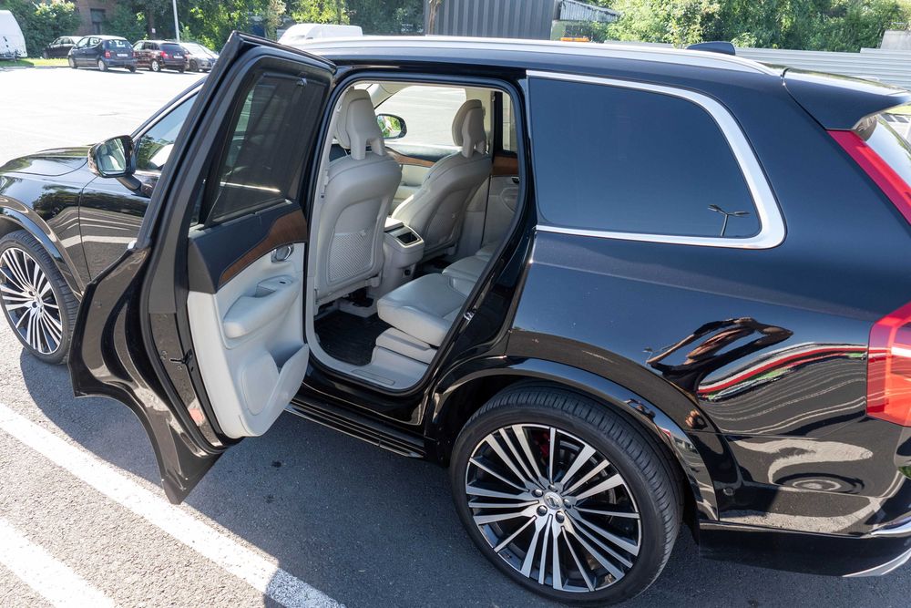 Vand VOLVO XC90, an 2020, automat, 4x4, 26.600 euro TVA INLCUS !