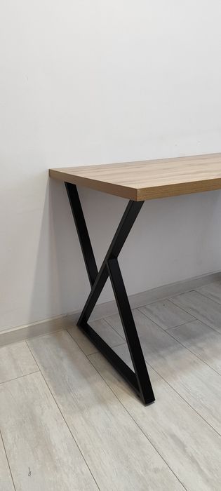 Продам компьютерный стол