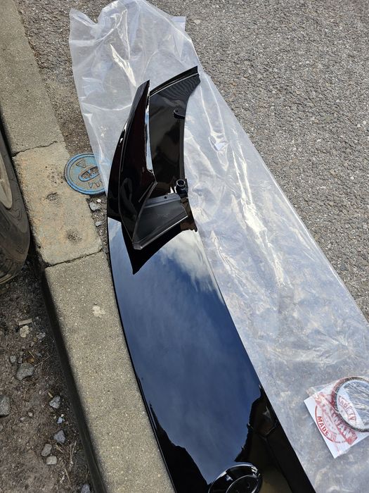 M performance преден лип спойлер BMW F10 F11  М техник M-tech лайсна