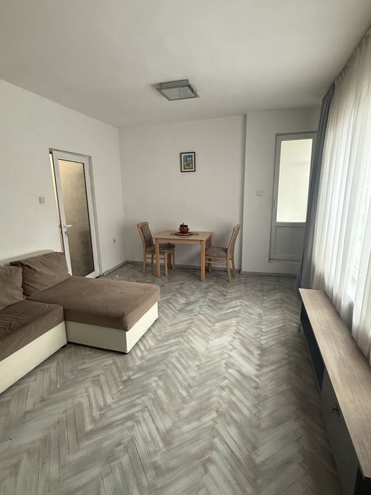 Дава се под наем Двустаен апартамент в Казанлък - 50 кв.м за 306 € - Снимка #2