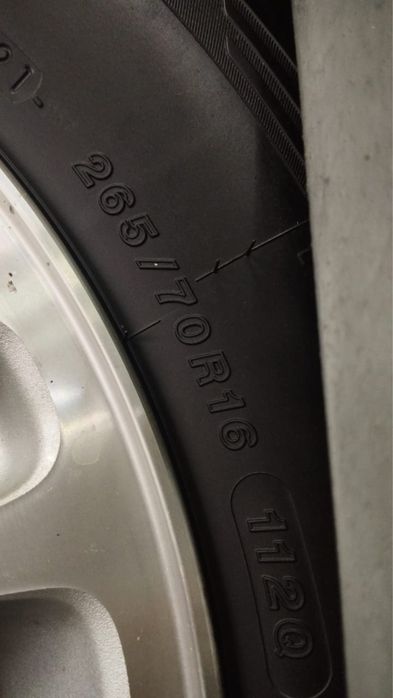 Диски с резиной на Паджеро 4.