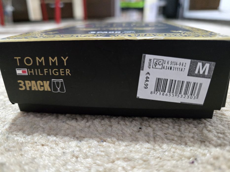 Boxeri Tommy Hilfiger noi impecabili