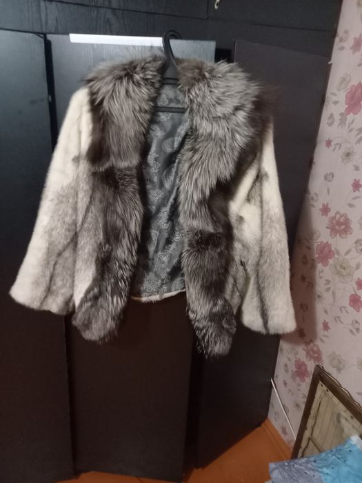 Продам шубы, кожанный плащ