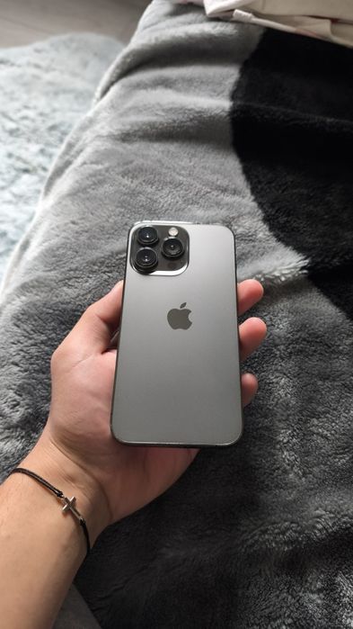 iPhone 13 pro în stare foarte buna