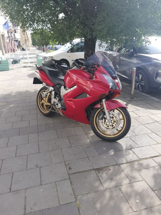 Honda vfr 800 vtec