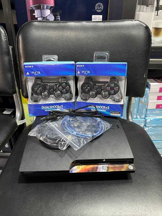 PLAYSTATION 3 slim 2ta jostik 10dan oshiq oyinlar bilan dastavka bepul