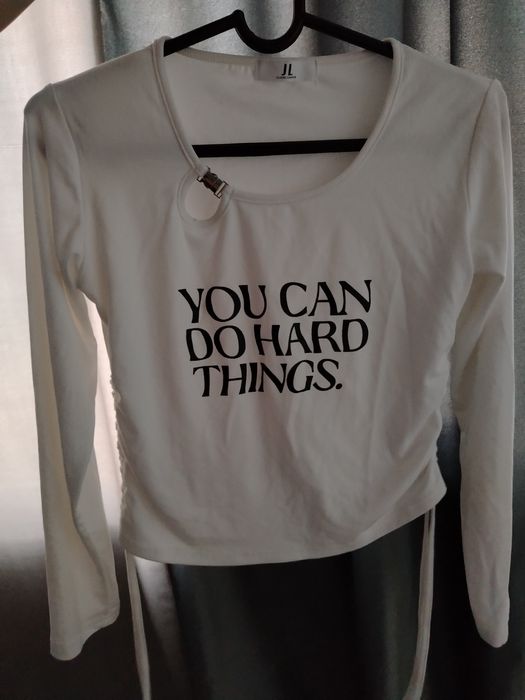 Белая    кофточка