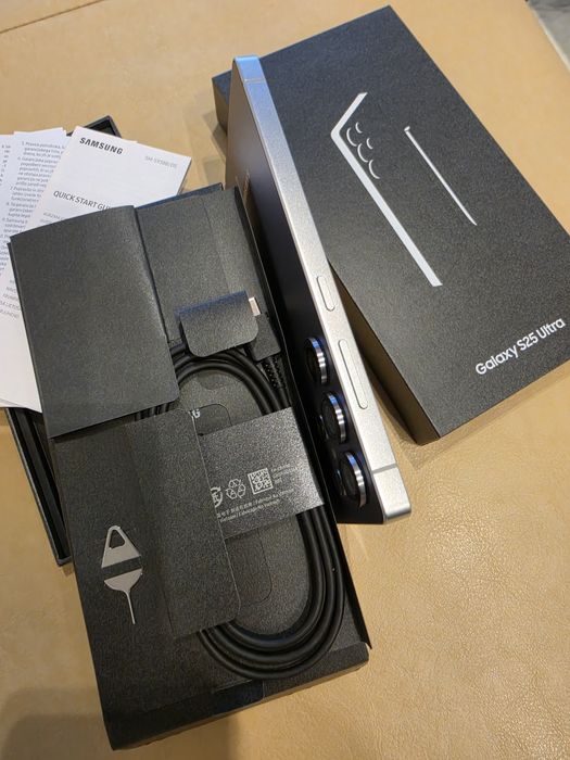 Samsung  Galaxy  S25 Ultra  Silverblue 1TB