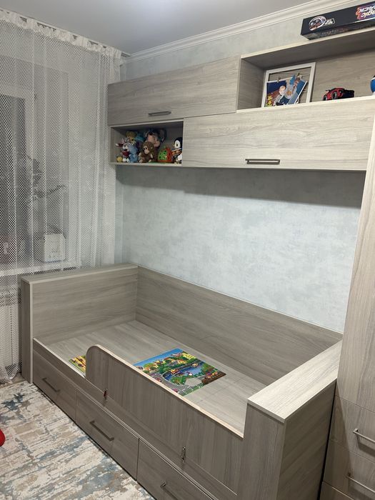 Продам детский спальный гарнитур
