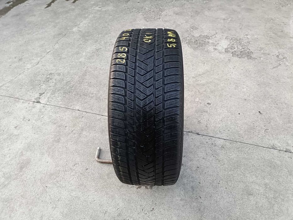 O anvelopa iarna 285 40 22 pirelli scorpion winter profil de 6 mm
