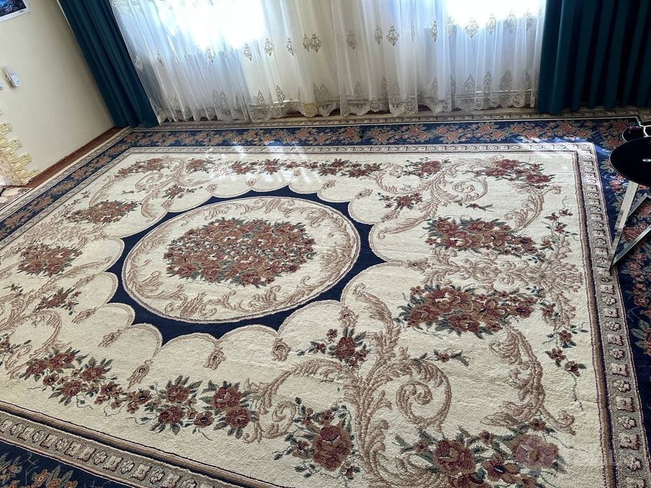 Продаётся ковёр иранский