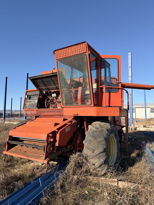 Комбайн Масей Феркюсън