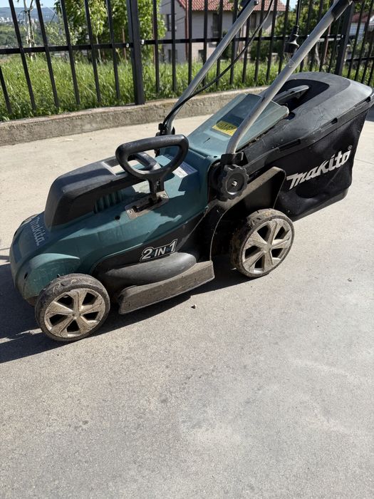 Vand masina de tuns iarba electrica Makita ELM3320, 1200W (nu porneste)