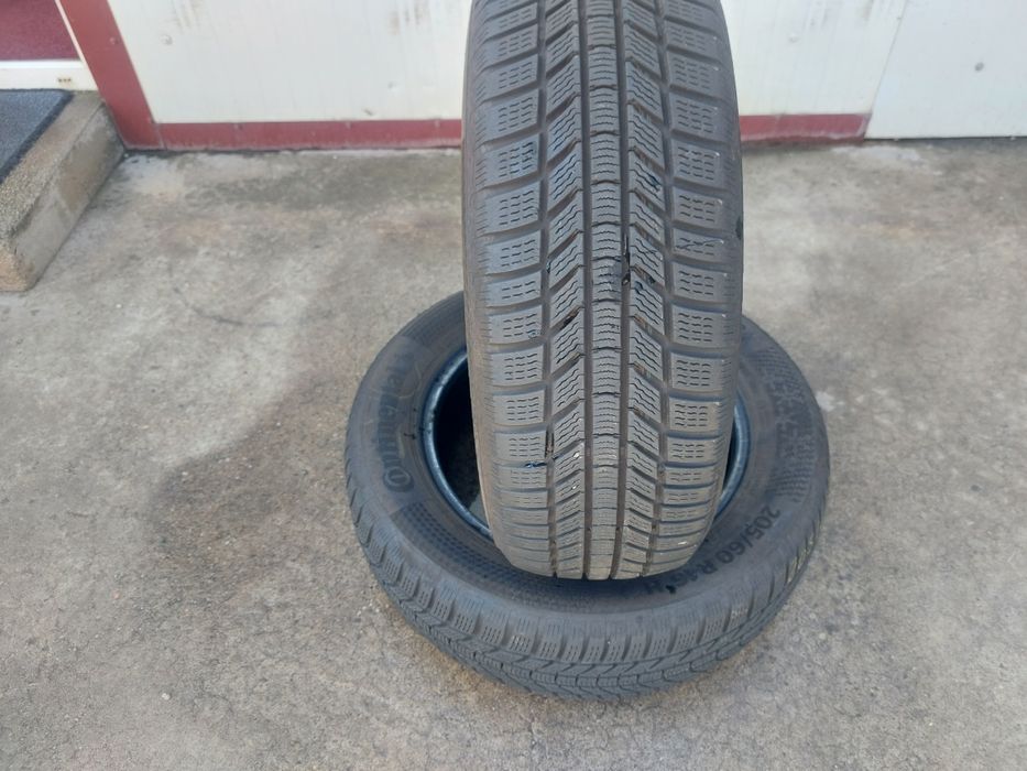 135 lei bucata! Doua anvelope M+S/IARNA 205 60 16 Continental! 7 mm