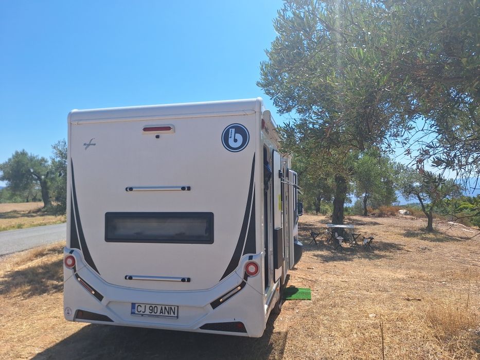 Autorulota de inchiriat, campervan, motorhome