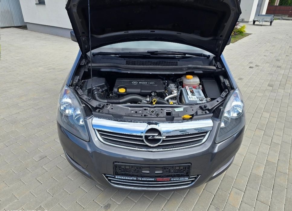 Zafira b Opel intretinut