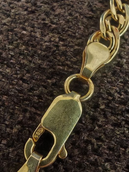 Продавам плътни  български златни  синджири 14к