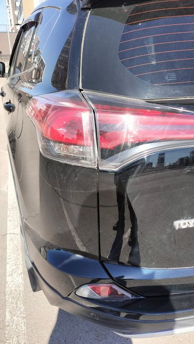 Срочно продам Toyota RAV4
