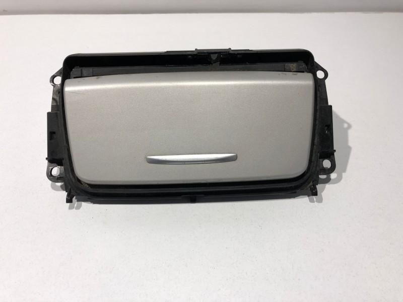 Scrumiera fata BMW Seria 3 E90 7078571