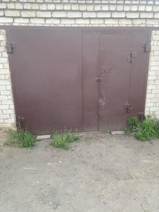 Срочно продам гаражные ворота утепленные