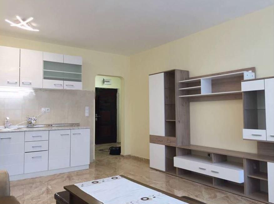 Дава се под наем Двустаен апартамент в София, Полигона - 78 кв.м за 550 € - Снимка #1