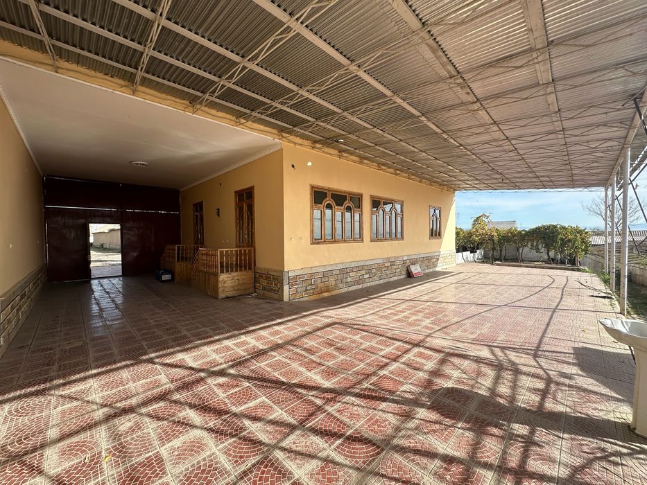 Denov tuman Daxana mahallada hovli sotiladi