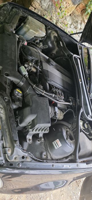 BMW E46 323I на части