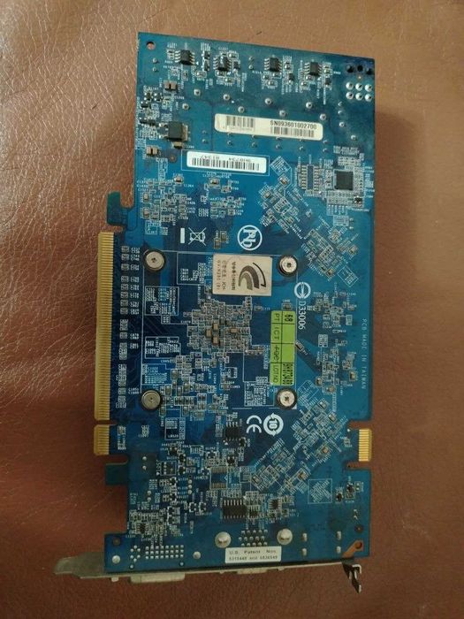 Видеокарта в рабочем состояние 1GB