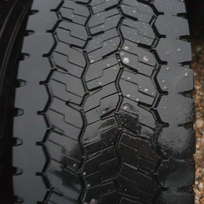 Anvelope 215 75 17,5 Michelin