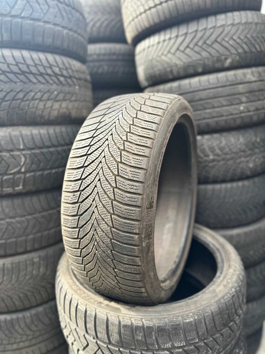 Nexen 225/40R18 - Anvelope Iarna SH cu Garantie, Stare excelenta!