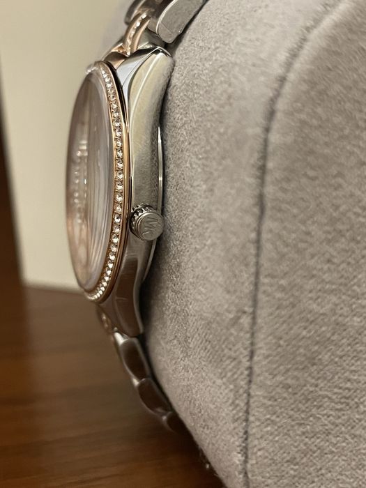 Часы Michael Kors