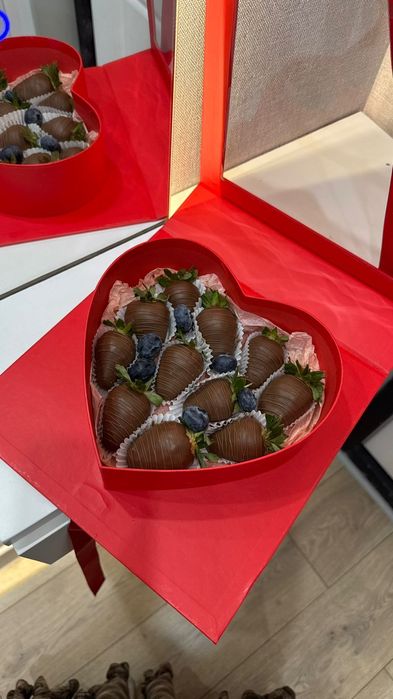 Клубника в шоколаде Актау