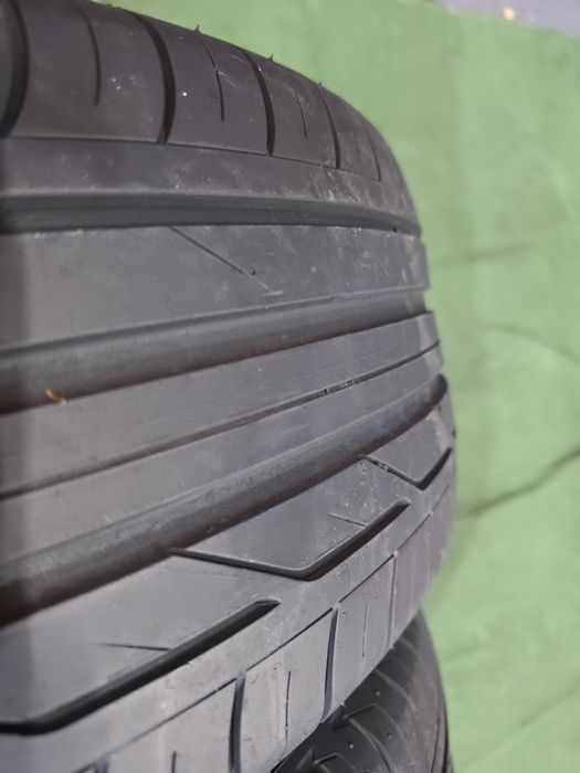 225 50 18 vara bridgestone