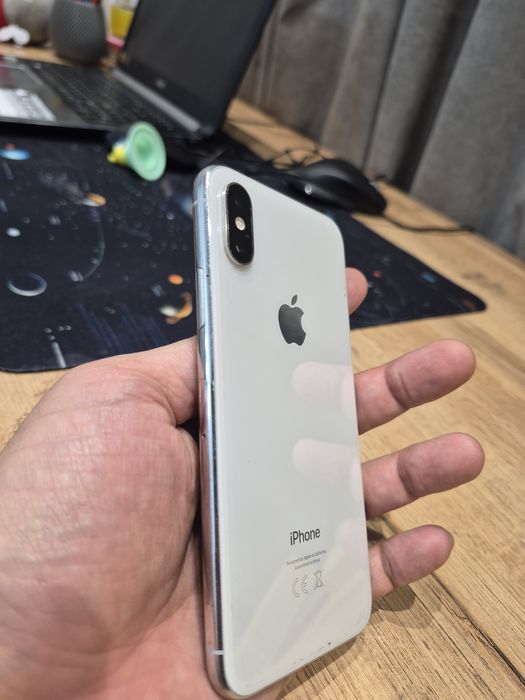 В продаже IPhone 10 (XS) 64 Gb в белом цвете