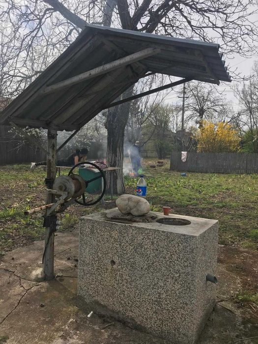 Casă cu teren generos – 5000 mp intravilan – zonă liniștită Calinesti, Radomiresti Olt