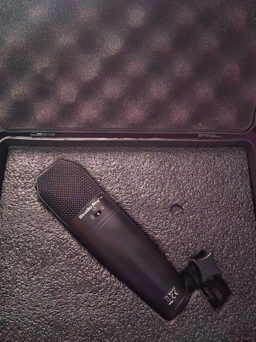 Peavey studio pro m2