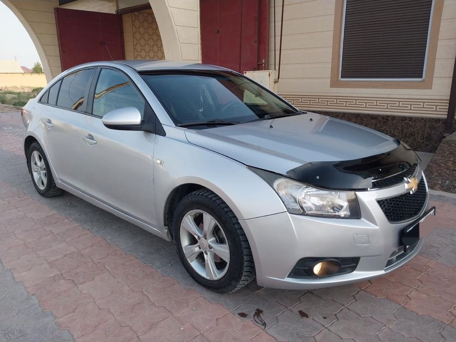 Шевралет круз об 1.8