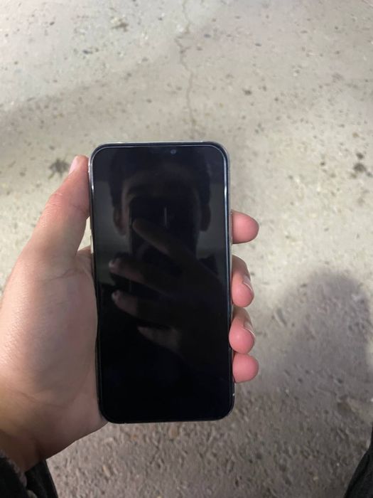 Iphone 11 pro sotiladi