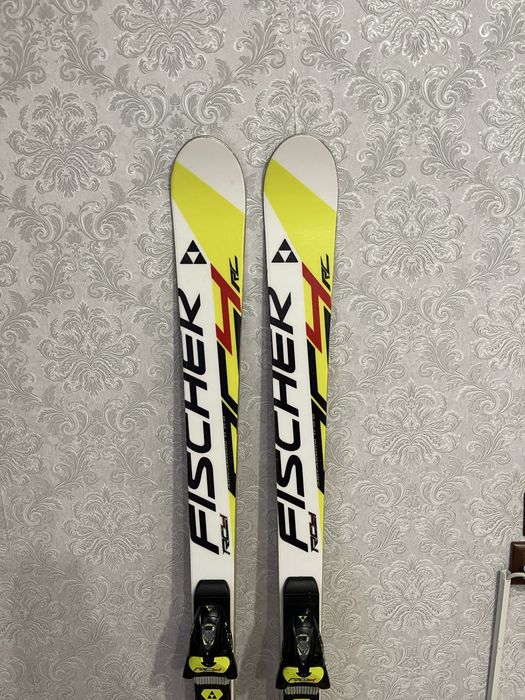 Schiuri 175 cm  fischer rc4 worlacup rc skiuri