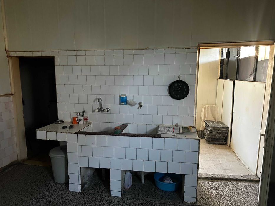 Дава се под наем Промишлена сграда в Чирпан - 560 кв.м за 571.2 € - Снимка #5