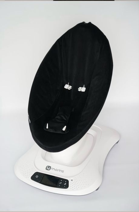 Vând Balansoar Bebeluşi 4moms MamaRoo – Husă Neagră – Stare Perfectă de Funcționare