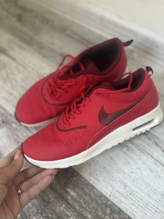 Маратонки Nike 39 номер