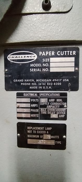 Полиграфическа гилотина