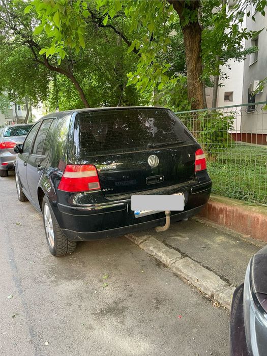 Volkswagen Golf 2003 diesel, 1.610 € — imagine 3