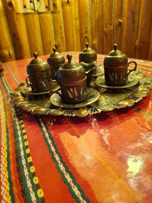 Бронзов сервиз за кафе