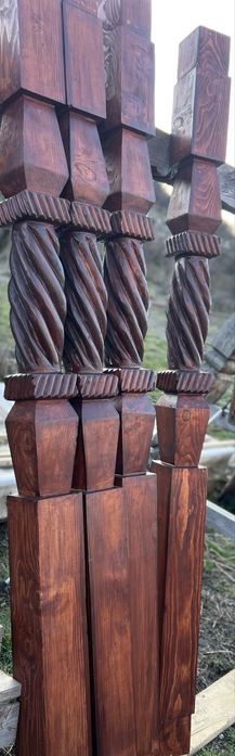 Stalpi lemn sculptati brad si stejar